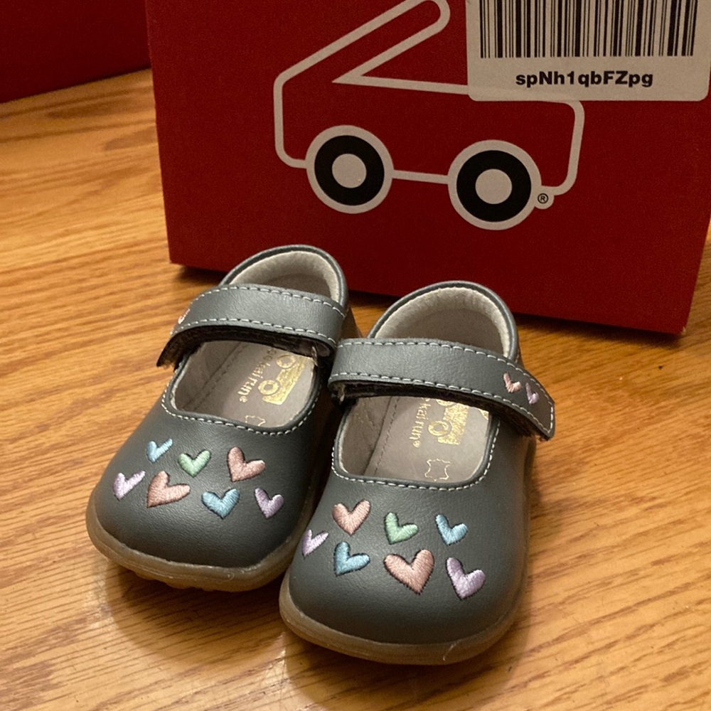 NEW See Kai Run Ginny Mary Janes, size 4